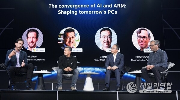 HONOR Redefines Mobile AI Solutions with PC powered by Snapdragon, on-device AI Agent and AI Deepfake Detection at IFA 2024