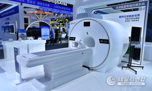 Magnetic resonance imaging (MRI) Superconductor