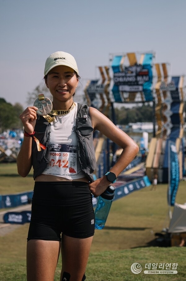 KOLON SPORT Athlete Yuan Jin Demonstrates Sportsmanship at Chiang Mai Thailand by UTMB®