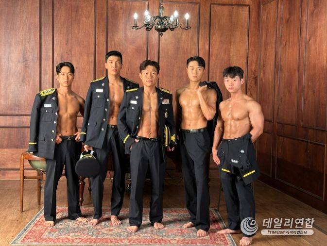 (좌측부터) 소방장 김민호, 소방교 박영수, 소방경 전성호, 소방장 김신덕, 소방교 진용환