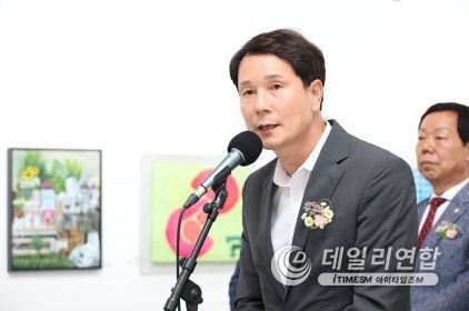 대전시의회 이상래 의장 “지역 여성작가 뛰어난 작품세계 향유 기회”