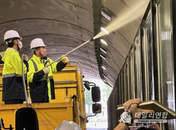 연제구, 추계 연산터널 방음벽 및 보행로 대청소