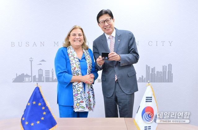 박형준 부산시장, 주한 유럽연합(EU)대사 접견