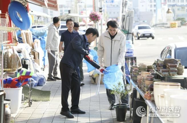 보은군, ‘2025 대한민국 새단장 대청소’ 2,500여 명 참여