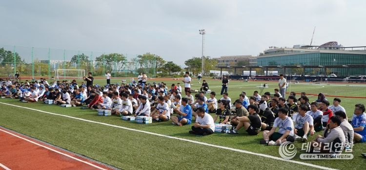 나주시가 한국에너지공과대학교 축구장에서 ‘제4회 뉴스1배 동호인 초청 전국 족구대회’를 개최했다.