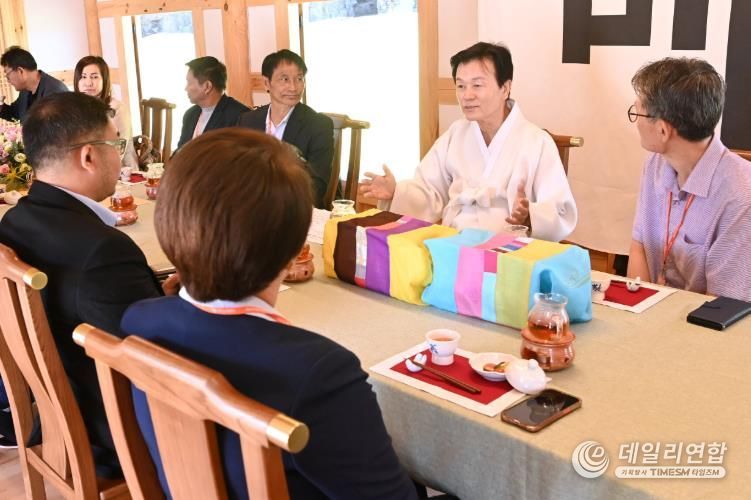 태국 람푼 주 방문단, 진주시 찾아 … “유등이 잇는 문화의 빛”