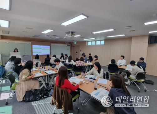 진로·학업 설계 상담 역량 강화 연수 관련 사진