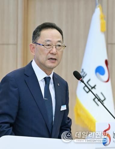 명현관 군수, 파크골프장 확대 조성, 군민 건강생활 지원