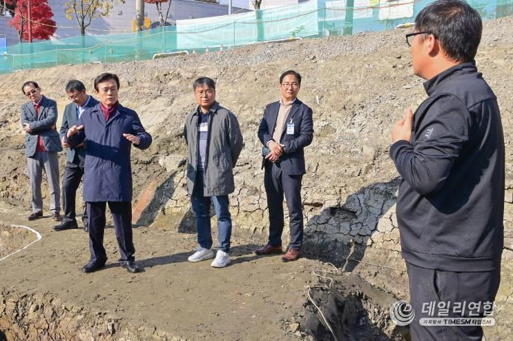 진주시 ‘진주성 대사지’ 발굴조사 보고회 개최