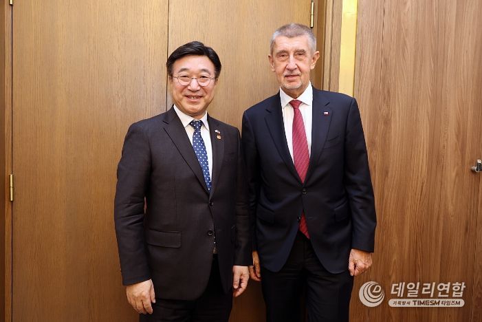 안드레이 바비쉬 체코 총리 접견