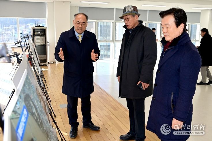 유홍준 국립중앙박물관장, 진주시 방문