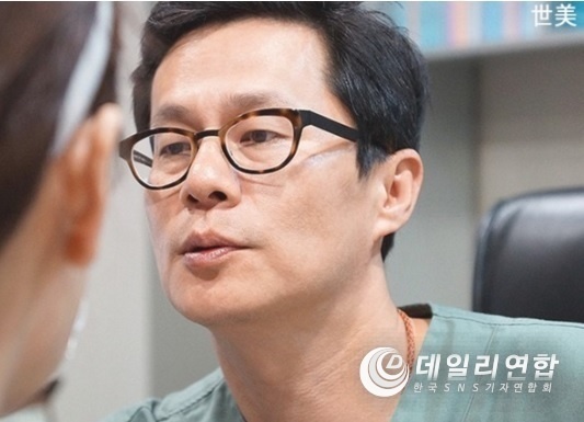 세미성형외과 사진제공